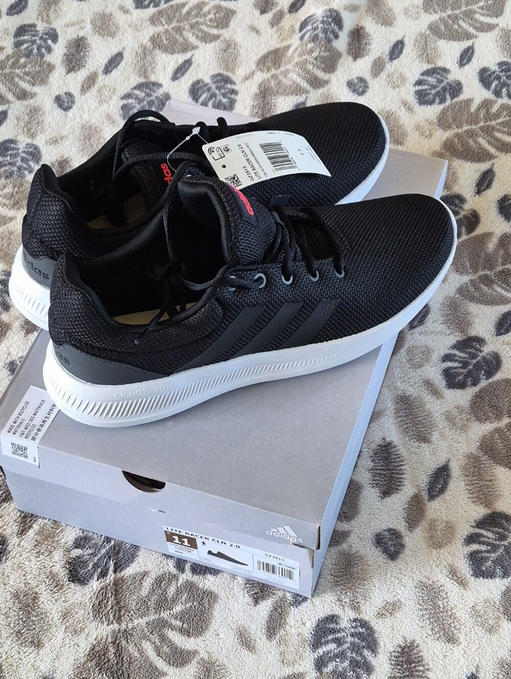 adidas Men's Black and White Cloudfoam Sneakers